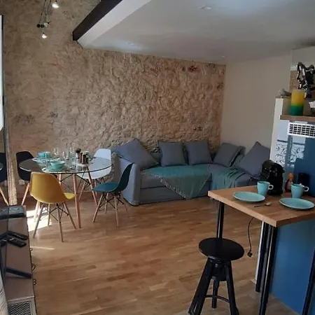 Studio Zen Near Beach Airco Terrace